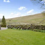 East House Farm Dom wakacyjny *